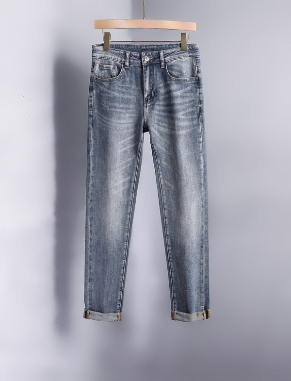 ブランドジーンズ背面デザイン